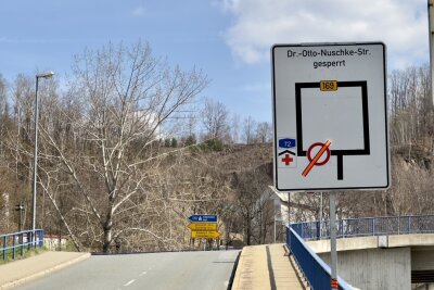 Update: Vollsperrung der S255 Dr.-Otto-Nuschke-Straße in Aue aufgehoben - Zur Vollsperrung der Dr.-Otto-Nuschke-Straße kommt es ab dem 11. April.