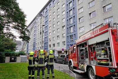 Update Wohnungsbrand: Brandursache ermittelt - In einer Wohnung in der 5. Etage ist ein Brand ausgebrochen. Foto: Harry Härtel