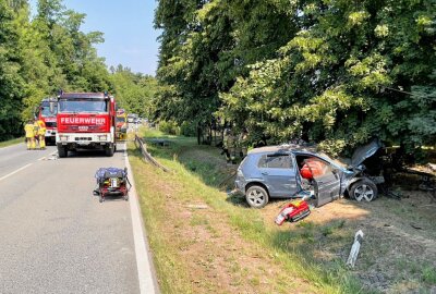 Update zu Crash auf der S255 in Hartenstein: Vier Verletzte! - Auf der S255 kam es zu einem schweren Unfall. Foto: Daniel Unger