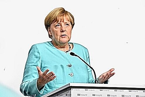 Update zu den Oster-Beschlüssen: Osterruhe wird gestoppt - Angela Merkel. Foto: geralt/Pixabay