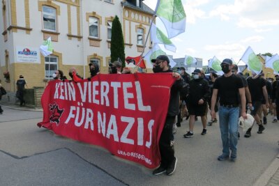 Demo gegen rechte Ausschreitungen in Zwönitz. Foto: Niko Mutschmann