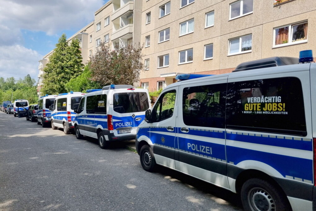 Update zum Fall der ermordeten Frau in Chemnitz: Mutmaßlicher Täter verhaftet - In Chemnitz wurde eine junge Frau am 16. Juli tot in ihrer Wohnung aufgefunden.