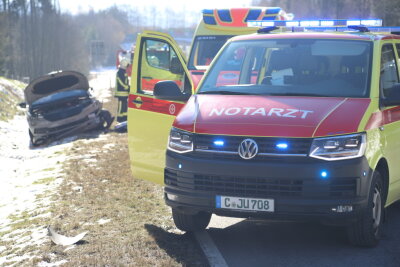 Am Donnerstag kam es auf dem Autobahnzubringer S255 zu einem Unfall. Foto: Niko Mutschmann