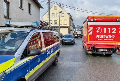 Update zum Unfall in Zwönitz: Seniorin wird schwer verletzt - Die PKW-Fahrerin musste aus dem Auto befreit werden. Foto: Daniel Unger