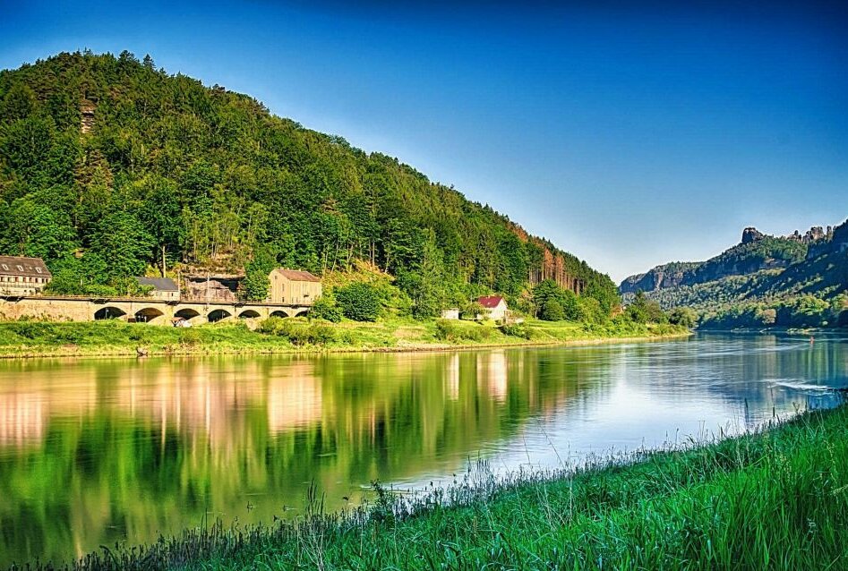 Urlaub in Sachsen: Vier sehenswerte Regionen - Auch entlang der Elbe gibt es vieles zu entdecken. Foto: pixabay
