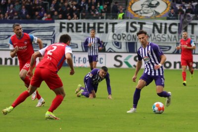 Veilchen-Sieg bei Dotchev-Comeback - FC Erzgebirge Aue gewinnt durch Jonjic-Doppelpack zuhause gegen Heidenheim.