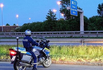 Verkehrskontrollen an der A4 - Auf der A4 wurden am Sonntag Verkehrskontrollen durchgeführt. Foto: Polizeidirektion Dresden