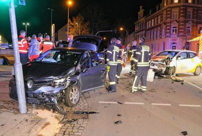 Verkehrsunfall an der Kreuzung Frankenberger und Margaretenstraße - Verkehrsunfall bei der Frankenberger Straße in Chemnitz. Foto: ChemPic