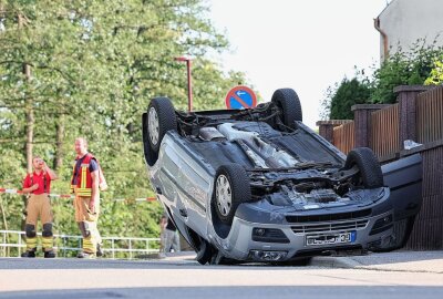 Verkehrsunfall mit Überschlag in Pleißa - Heute ereignete sich ein Verkehrsunfall mit Überschlag in Pleißa. Foto: Andreas Kretschel