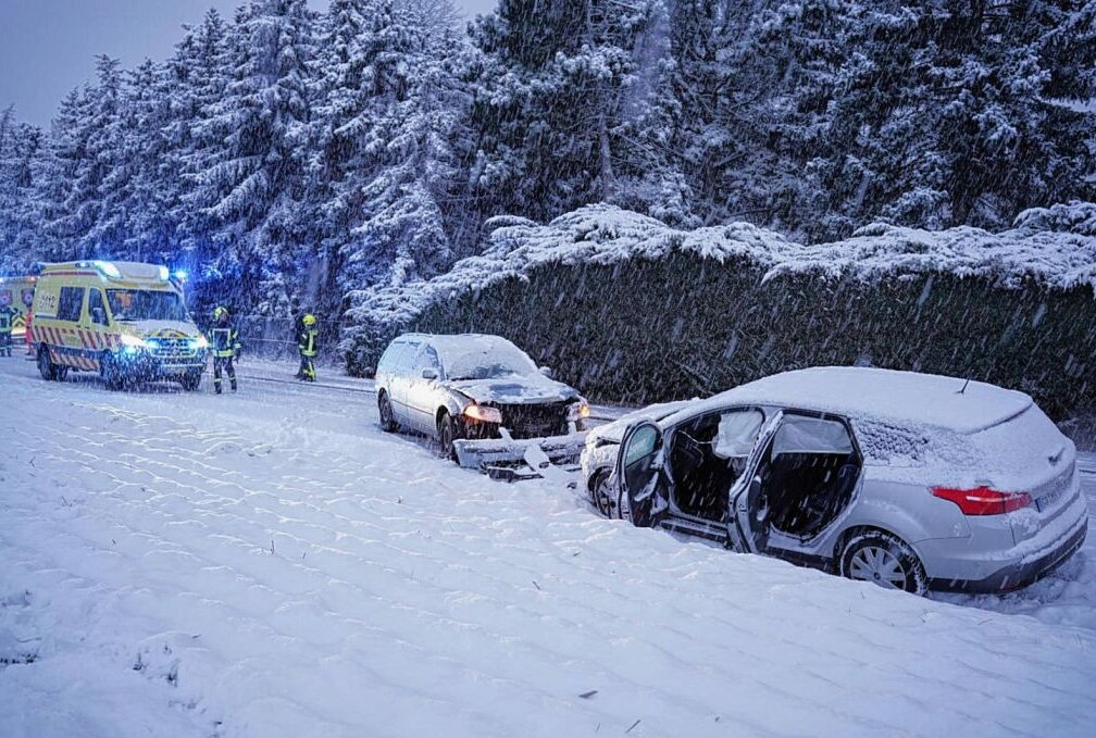 Verkehrsunfall mit zwei Verletzten in Singwitz - In Singwitz kam es zu einem Unfall. Foto: LausitzNews.de/Ricardo Herzog