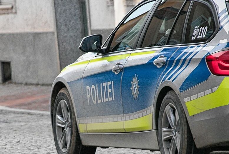 Verkehrsunfall: Überholvorgang mit schwerer Folge - Verkehrsunfall in Stolpen: Beim Überholvorgang geriet der PKW ins Schleudern Foto: pixabay