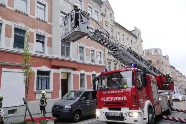 Auf der Zietenstraße in Chemnitz kam es am Donnerstagabend zu einem Wohnungsbrand.