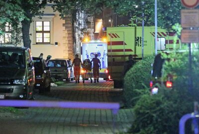 Verpuffung bei Seniorenfeier im Heim: Acht Personen verletzt - In Dresden wurden acht Personen durch eine Verpuffung verletzt. Foto: Roland Halkasch