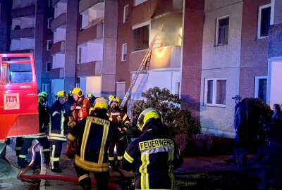 Verursachte Feuerwerkskörper Brand auf Balkon? - Auf einem Balkon in Lößnitz kam es zu einem Brand. Foto: Daniel Unger