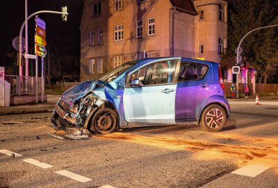 Vier Verletzte nach Kreuzungscrash in Zittau: 62-Jährige übersieht PKW - Bei einem Kreuzungsunfall in Zittau wurden vier Personen verletzt. Foto: xcitepress