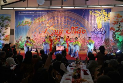 Vietnamesen feiern traditionelles Fest zum Jahreswechsel in Wilkau Haßlau - TET-FEST des Vereins der Vietnamesen Westsachsen-Zwickau e. V. Foto: Mario Dudacy