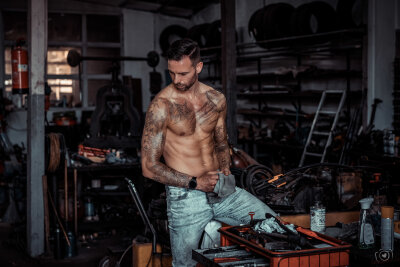 Vinzenz (36) aus Taura: Vom Bankkaufmann zum Tattoo-Model - Neben seinen Hobbys ist er beruflich als nationaler Vertriebsleiter tätig.