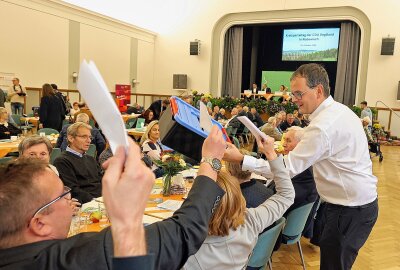 Vogtländische CDU wählte drei Direktkandidaten für die Landtagswahl 2024 - Im Rodewischer Ratskellersaal stimmten 170 CDU-Mitglieder über die Kandidaten ab. Foto: Thomas Voigt