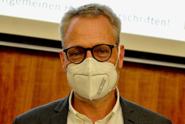 Dr. Oliver Schilling ist Ärztlicher Direktor am Helios Vogtland-Klinikum in Plauen. Foto: Karsten Repert