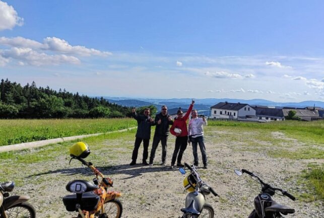 Vogtland: SR2-Musketiere fahren mit dem Moped durch Europa - Reiseimpressionen von der jüngsten Tour der fünf SR2-Musketiere aus dem Vogtland. Foto: Karsten Repert