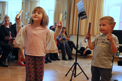 Zur Festveranstaltung hatten auch die Jüngsten ihren großen Auftritt. Foto: Thomas Voigt