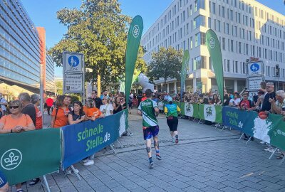 Volle City: Über 9.000 Läufer beim Chemnitzer Firmenlauf - Am Mittwochabend fand der Chemnitzer Firmenlauf statt. Foto: Dena Wyanett Weigel