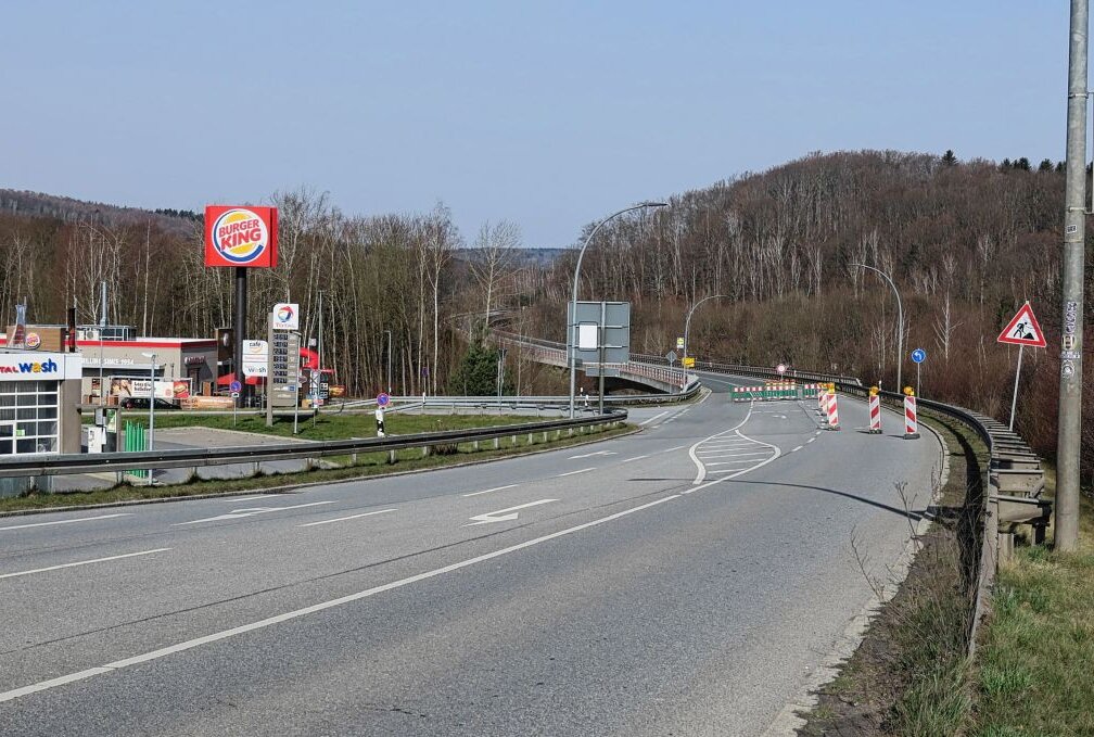 Vollsperrung auf dem Autobahnzubringer: S255 nicht mehr befahrbar - Der Autobahnzubringer ist gesperrt. Foto: Niko Mutschmann