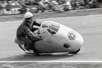 Vor 70 Jahren erster Motorrad-WM-Lauf in Deutschland - Durch Werner Haas ... Foto: Günter Geyler / Archiv Thorsten Horn