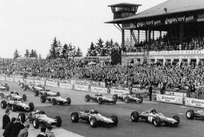 Vor 95 Jahren erstes Autorennen auf dem Nürburgring -  Start der Formel 1 1964. Foto: Günter Geyler / Archiv Thorsten Horn