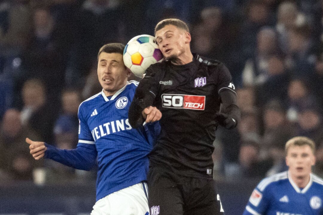 Vorwürfe um Spielverlegung Osnabrück gegen Schalke - Das Spiel zwischen dem VfL Osnabrück und dem FC Schalke 04 findet am Hamburger Millerntor statt.