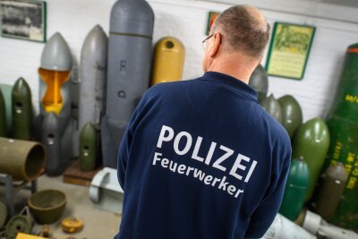 Was macht eigentlich ein Bombenentschärfer? - Umsicht ist für Polizeihauptkommissar Dietmar Püpke das A und O bei seiner Tätigkeit als Bombenentschärfer.