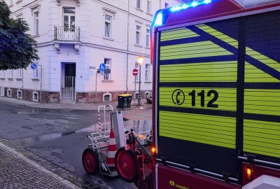 Wasserrohrbruch in Grimmaer Innenstadt: Vollsperrung - Am frühen Mittwochmorgen hat es in Grimma einen Wasserrohrbruch gegeben. Foto: Sören Müller