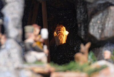 Weihnachtsberg kehrt nach langer Reise zurück ins Erzgebirge - Ein Highlight ist der Berggeist, der aller paar Minuten in einer Höhle zu sehen ist. Foto: Andreas Bauer