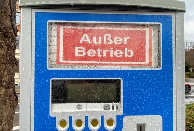 Weihnachtsfrieden in Aue-Bad Schlema - Die Parkautomaten sind in Aue-Bad Schlema aktuell außer Betrieb gesetzt. Foto: Ramona Schwabe