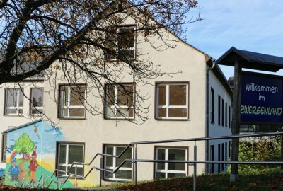 Weischlitz: Innenausbau der Kita "Zwergenland" bald fertig - Im Kindergarten in Reuth wird innen groß gebaut. Im Januar soll der Umzug zurück ins Haus sein. Foto: Simone Zeh