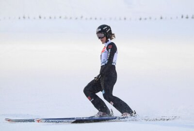 Weltcup im Skispringen in Klingenthal gestartet - Josephin Laue ist beim Weltcup in Klingenthal am Start. Foto: Ralf Wendland