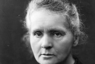 Wenn Atomkerne zerfallen: Was ist Radioaktivität? - Marie Curie war maßgeblich mitverantwortlich für die Entdeckung der Radioaktivität.