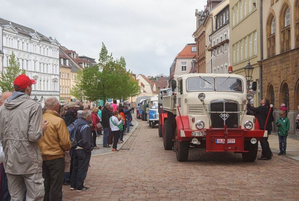 2019 waren die historischen Nutzfahrzeuge zum bisher letzten Mal beim IFA-Oldtimertreffen in Werdau zu Gast. Foto: Frenzel/Archiv