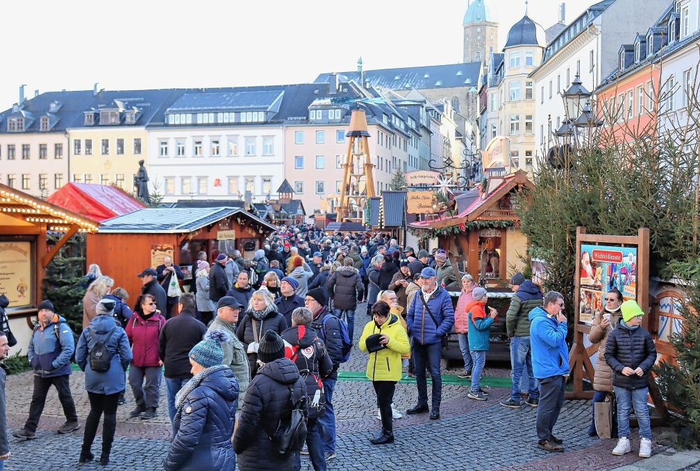 Wichtelreitschule auf dem Annaberger Weihnachtsmarkt schließt für immer - Symbolbild Annaberger Weihnachtsmarkt. Foto: Ilka Ruck
