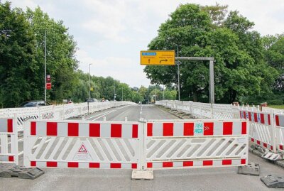 Wichtige Verkehrsader in Zwickau wird freigegeben - Die Schedewitzer Brücke wird am Freitagnachmittag (7. Juli) freigegeben.  Foto: Stadt Zwickau