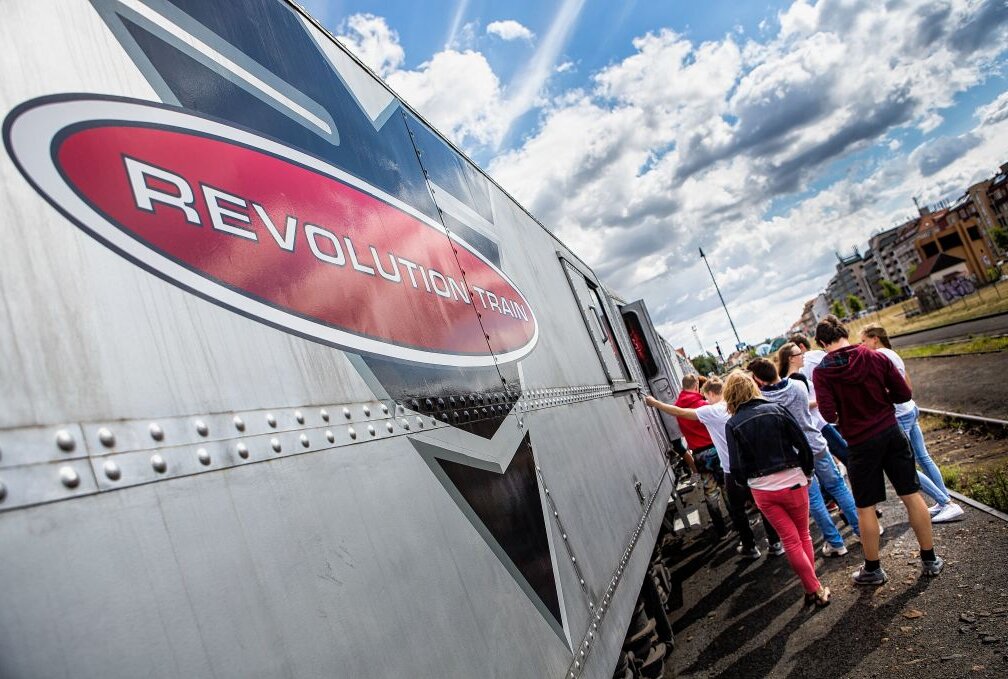 Der Revolution Train hilft bei der Drogen-Aufklärung. Foto: petr peLucha photography