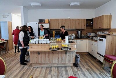 Wiederau: Erste Mieter ziehen am Montag in Pflege-Wohngemeinschaft ein - Küche im Gemeinschaftsraum. Foto: Andrea Funke