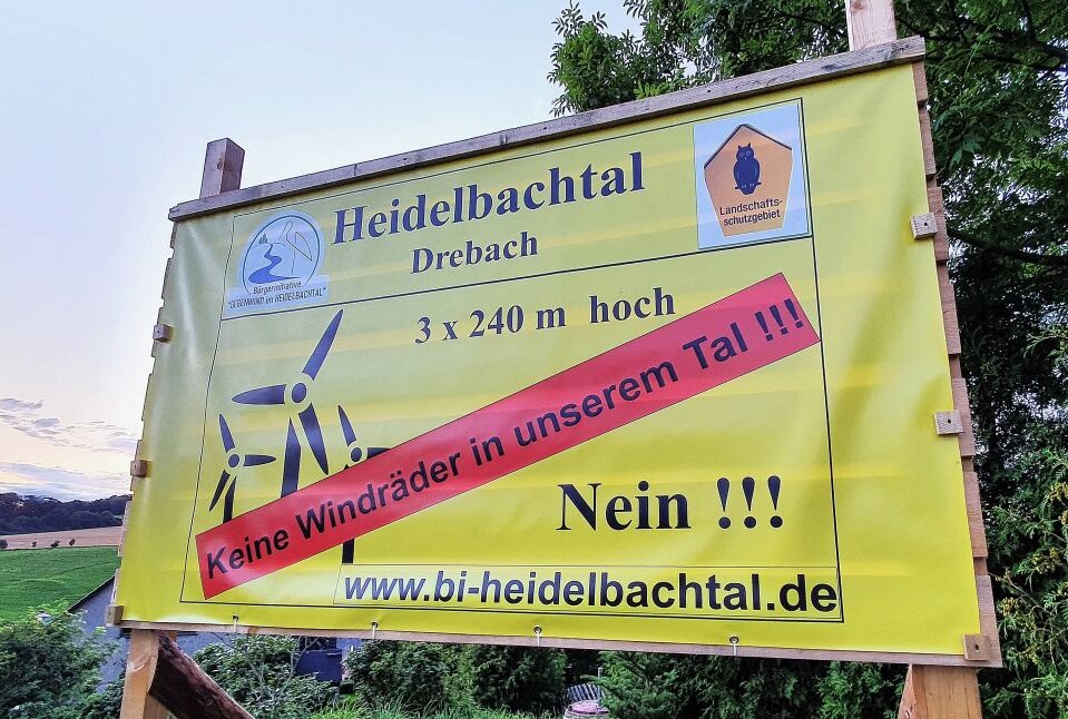 Windpark-Antrag für Heidelbachtal für jedermann einsehbar - Mit solchen Plakaten bringt die Bürgerinitiative "Gegenwind im Heidelbachtal" ihre Ansicht zum Ausdruck. Foto: Andreas Bauer