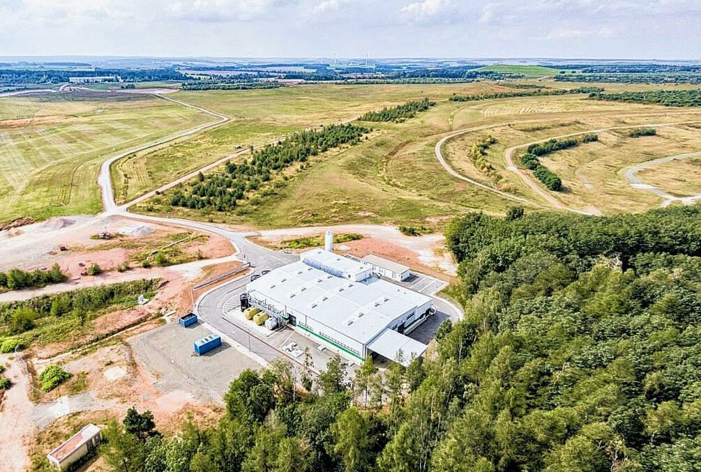 Wismut informiert über Gebiet: Einblick in die umfangreiche Sanierung - Die industriellen Absetzanlage (IAA) Helmsdorf. Foto: Wismut GmbH