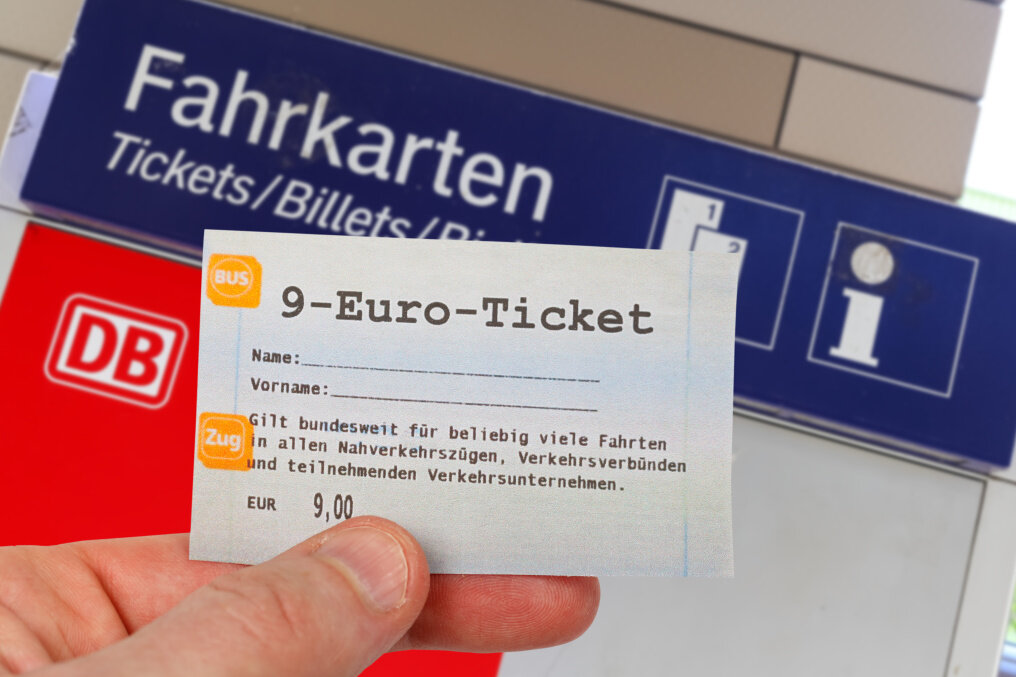 Wo gilt das 9-Euro-Schnäppchen-Ticket wirklich? - Wo gilt das Neun-Euro-Ticket? Foto: Adobe Stock 