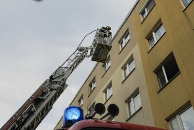 Wohnung nach Brand in Aue unbewohnbar - In Aue kam es zu einem Wohnungsbrand. Foto: Niko Mutschmann