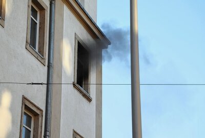 Wohnungsbrand: Bewohner muss reanimiert werden - Der Brand selbst konnte zügig gelöscht werden. Foto: Roland Halkasch