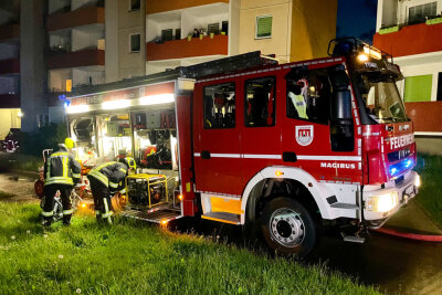 Wohnungsbrand in Lößnitz: Komplette Küche fängt Feuer! - 