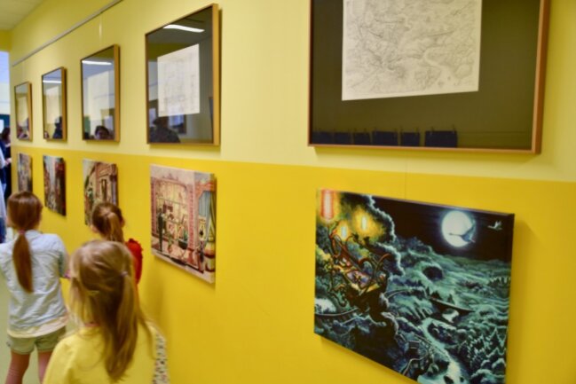 Wunderland zwischen Schule und Kunst - Albert-Einstein-Grundschule eröffnet eine besondere Ausstellung. Foto: Steffi Hofmann