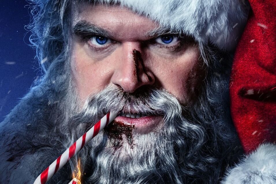 "Zeit für etwas Weihnachtsprügel": Das sind die Kino-Highlights der Woche - Stille Nacht, blutige Nacht: In "Violent Night" gibt "Stranger Things"-Star David Harbour einen Santa Claus, der auch mal richtig ungemütlich werden kann.